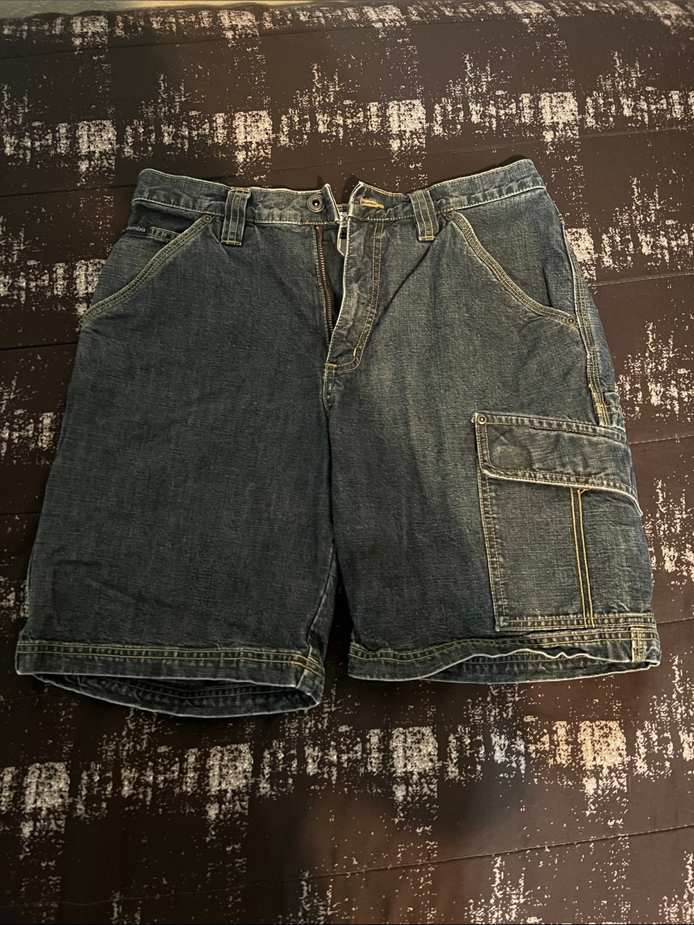 Men's Indigo Denim Cargo Shorts with Utility Pocket